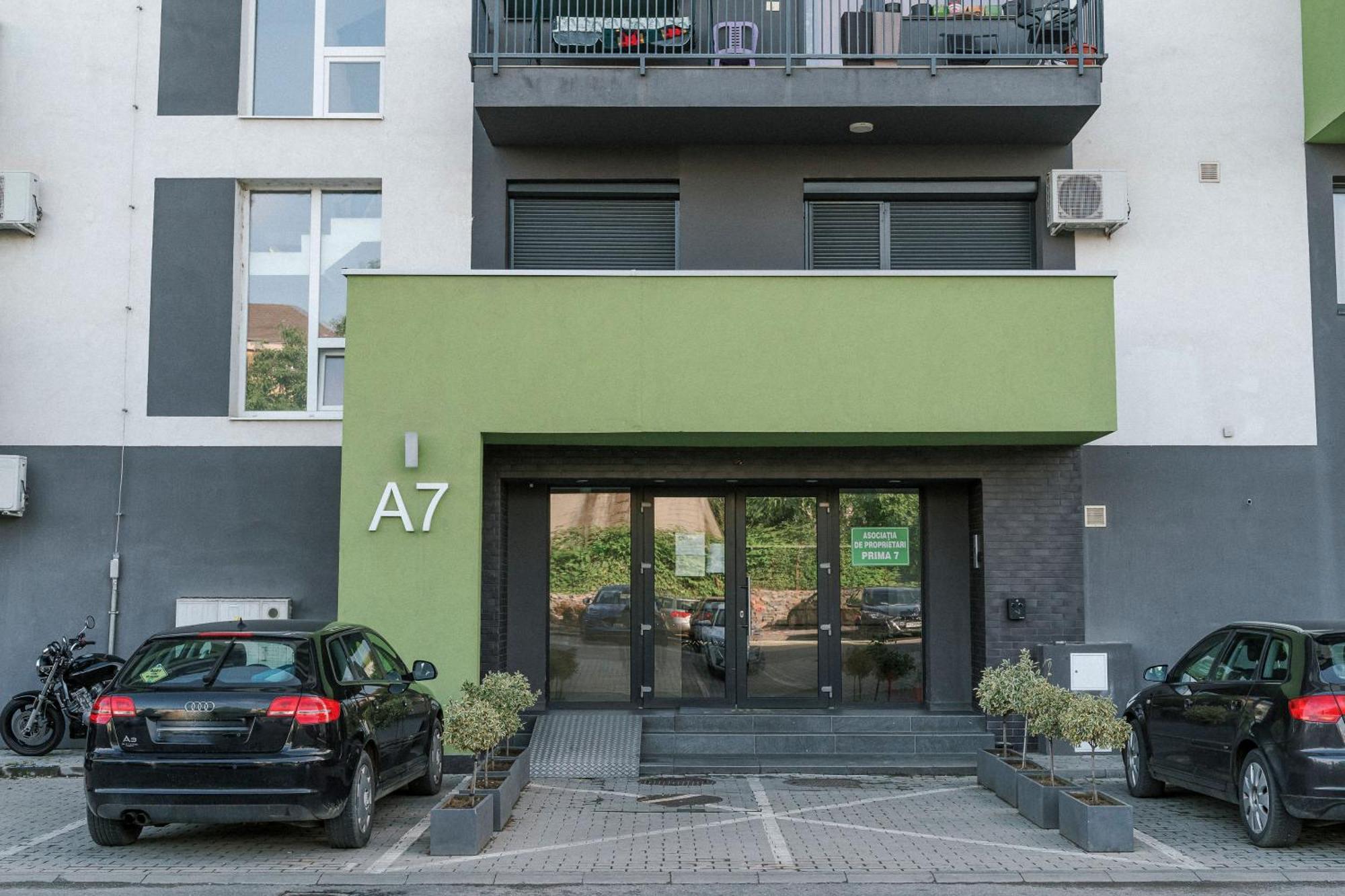 M&M Apartment 오라데아 외부 사진
